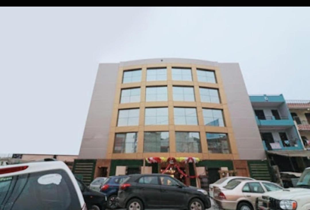 Hotel Sanjay Galaxy,Kanpur Ngoại thất bức ảnh